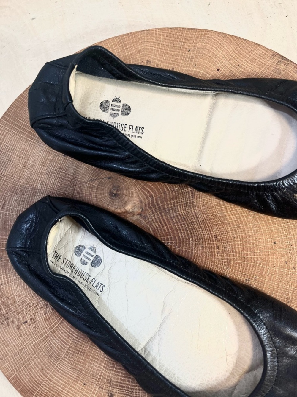 The Storehouse Flats Women's Black Leather Ballet Flats NEW